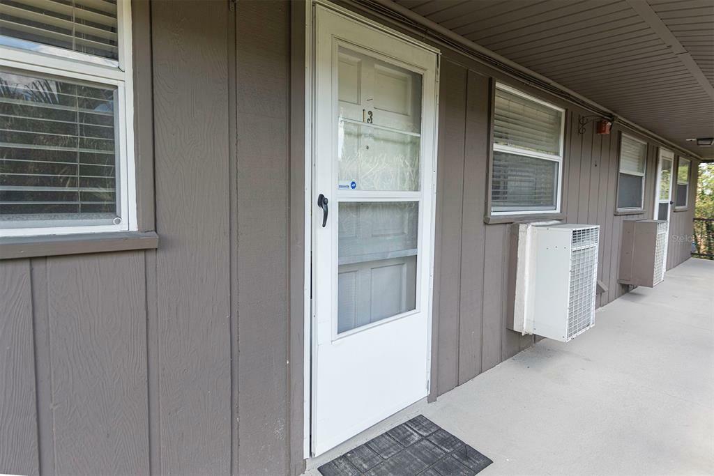 Property Photo:  851 Miles Avenue 13  FL 32789 