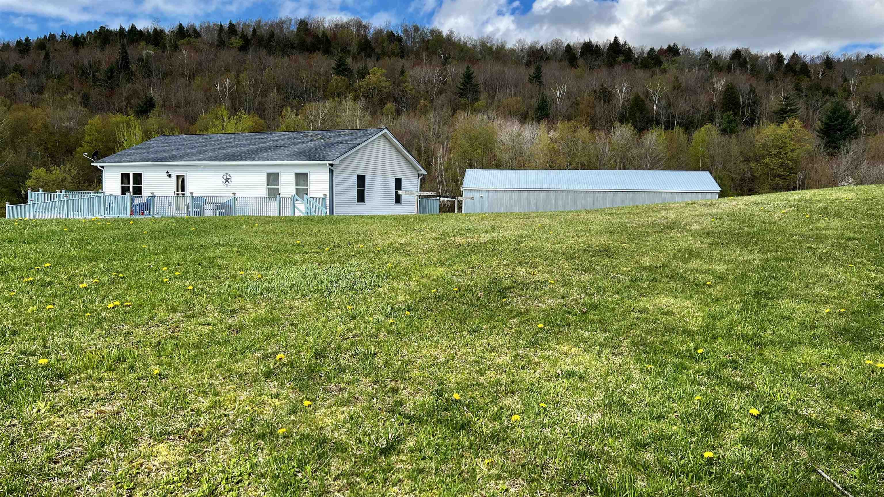 Property Photo:  1329 Main Street North  VT 05450-5673 