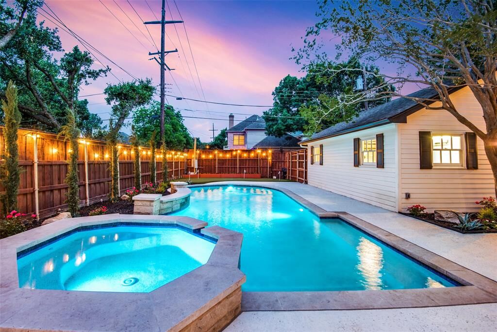 Property Photo: 2901 Milton Avenue TX 75205