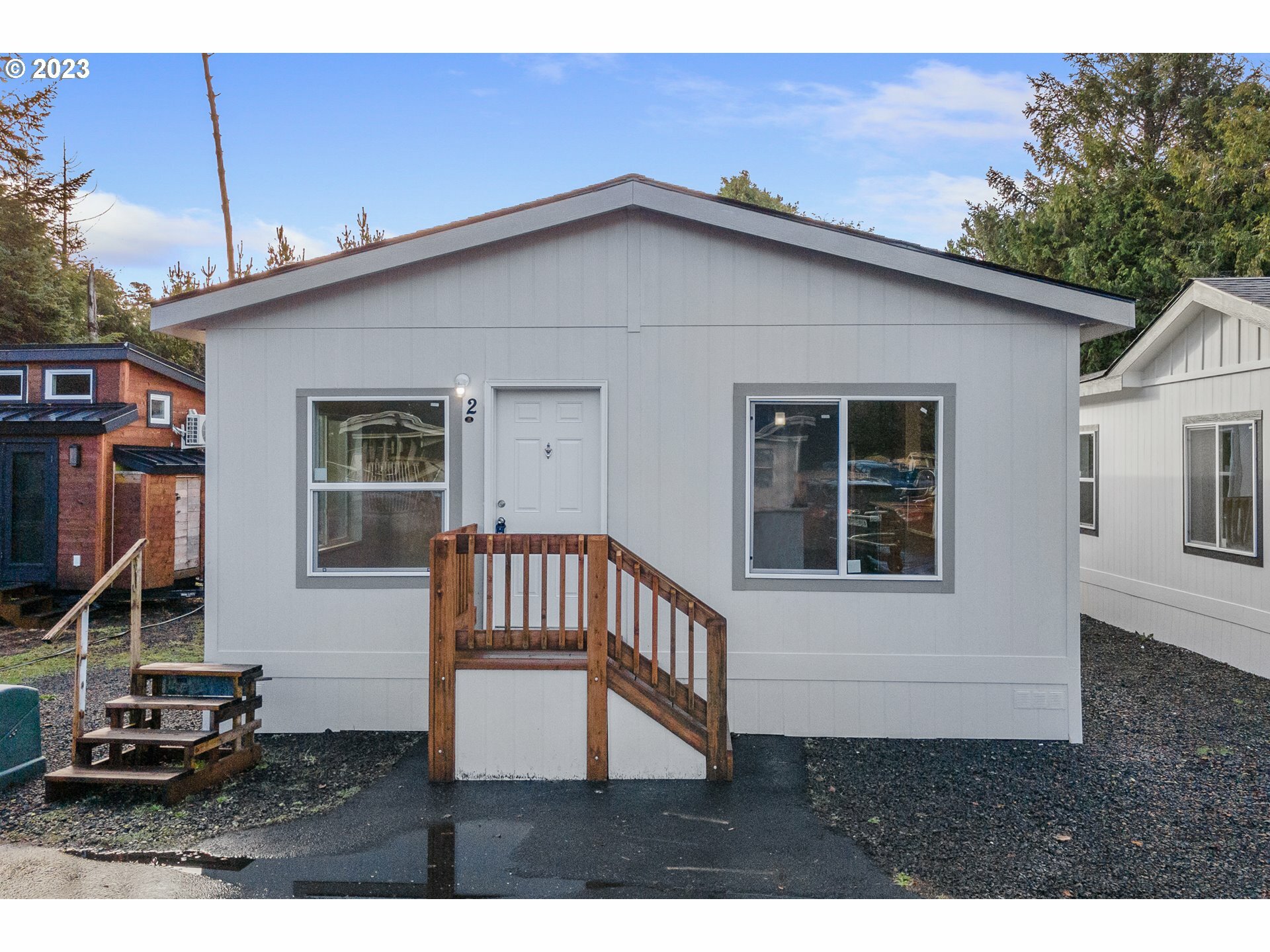 Property Photo: 4875 N Hwy 101 2 OR 97341