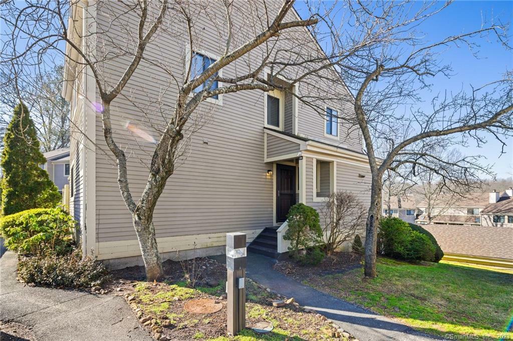 Property Photo:  174 Watch Hill Road 174  CT 06405 