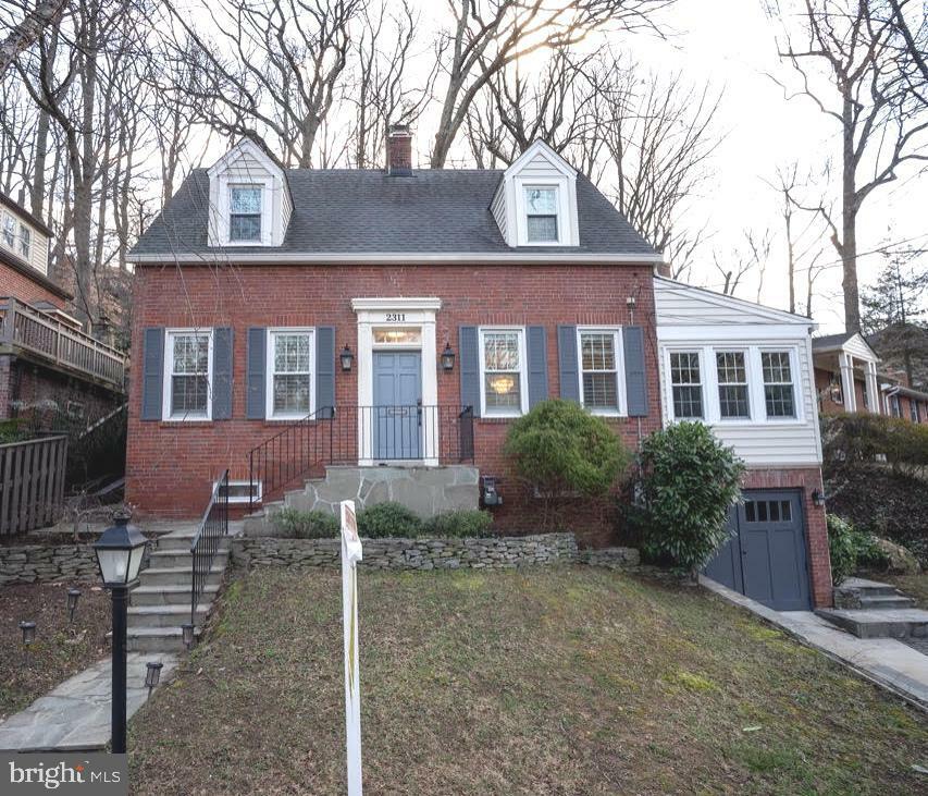 Property Photo:  2311 N Utah Street  VA 22207 