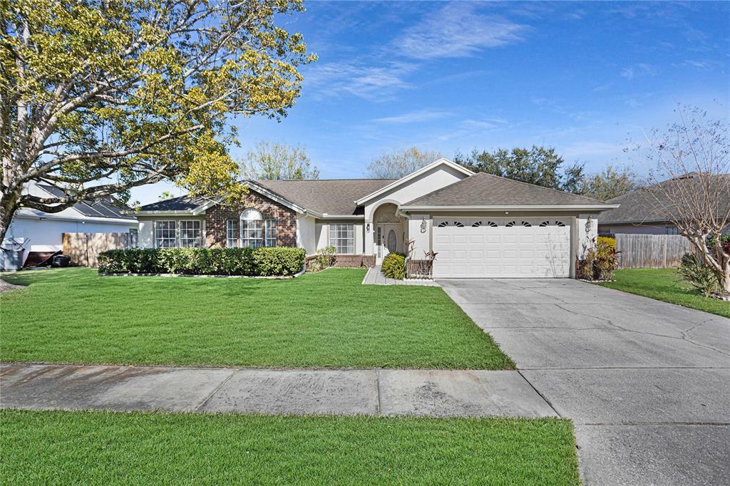 Property Photo: 3841 Running Water Drive FL 32829