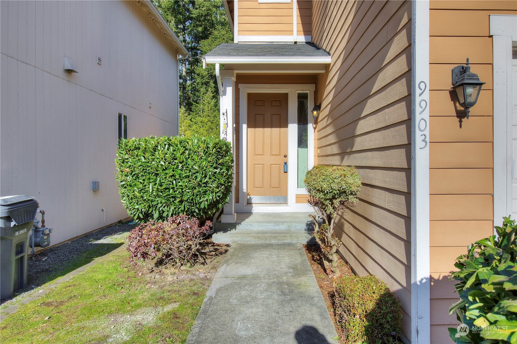 Property Photo:  9903 184th Street E  WA 98375 