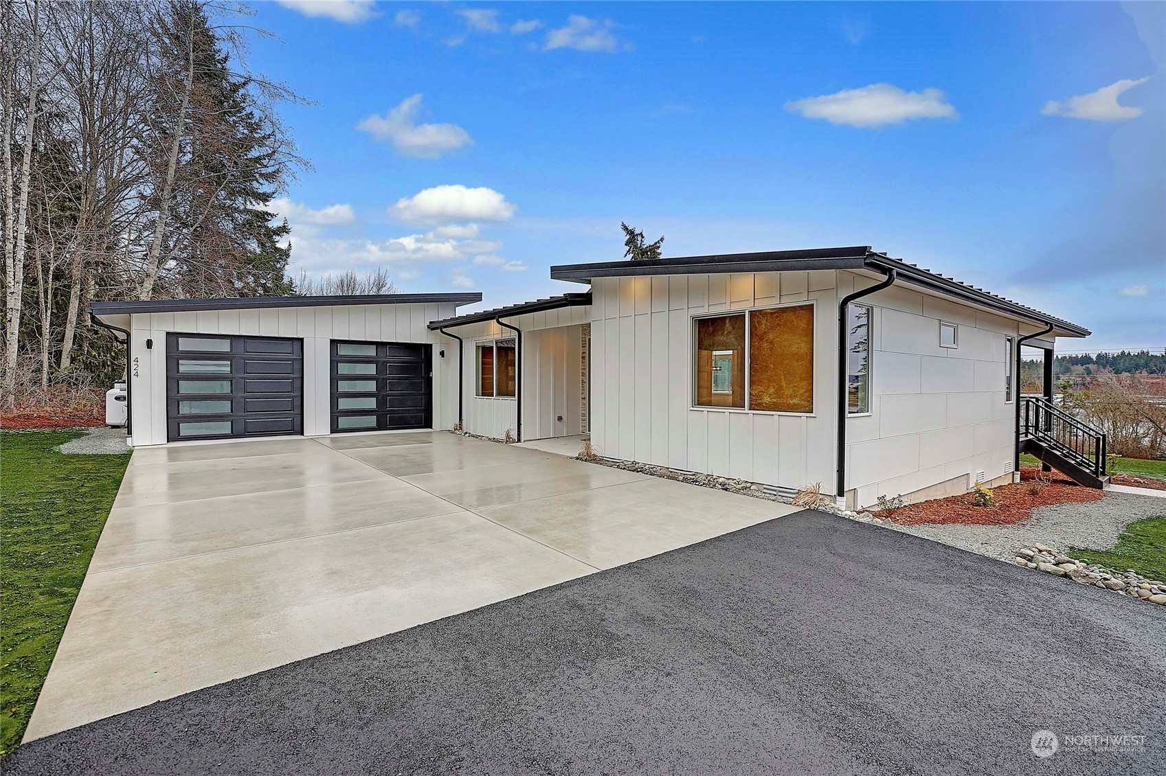 Property Photo:  424 Lehman Drive  WA 98282 