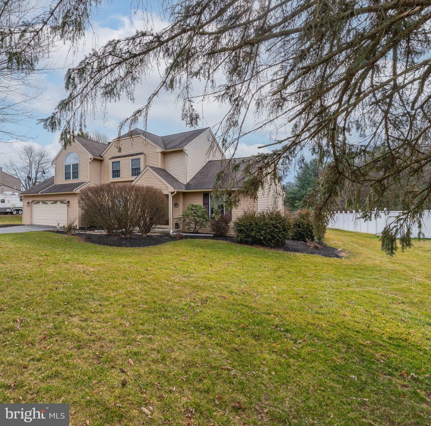 5320 Townsquare Drive  Macungie PA 18062 photo