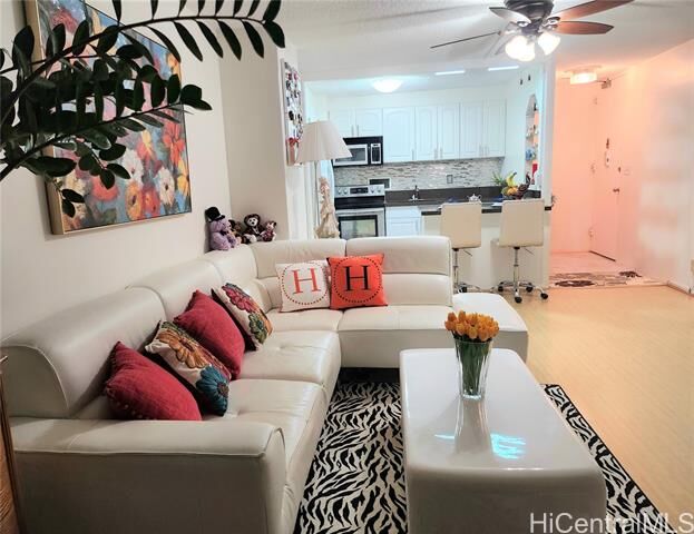 Property Photo:  1400 Pensacola Street 1603  HI 96822 