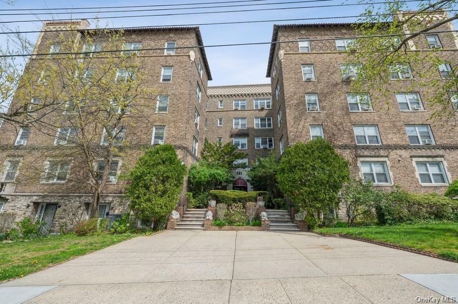 Property Photo:  151 E Prospect Avenue 4A  NY 10550 