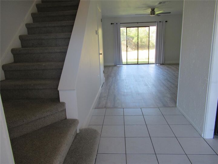 Property Photo: 2856 Wareham Court FL 32707