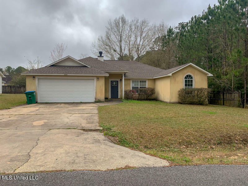 Property Photo:  2121 Broadmoor Drive  MS 39553 