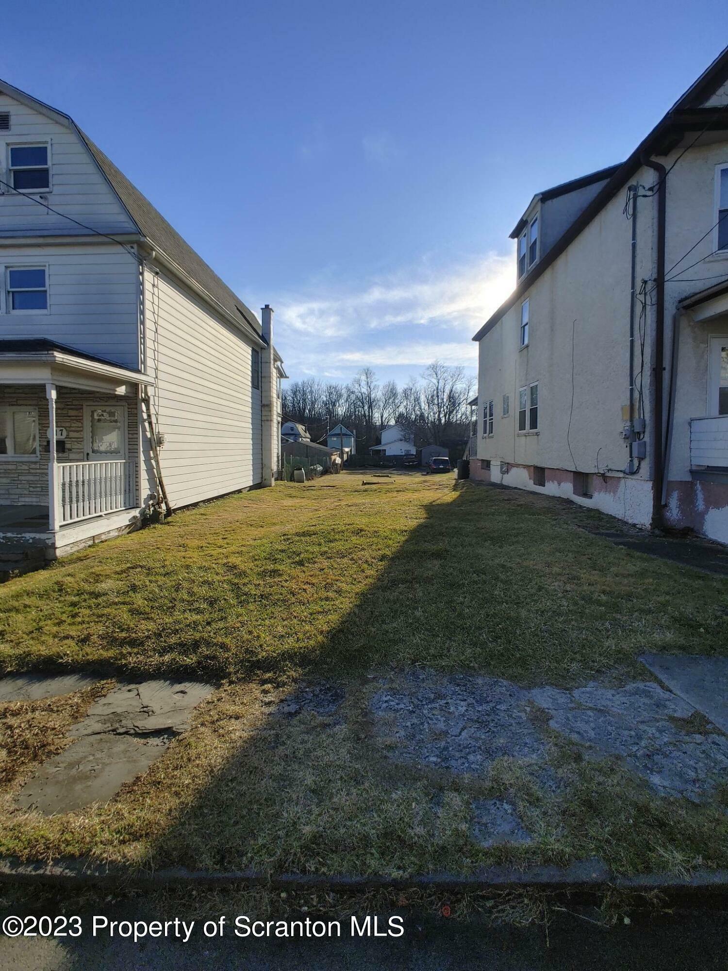 Property Photo:  119 W Hartford Street  PA 18706 