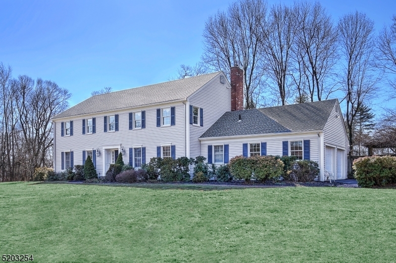 8 Harvey Dr  Bernardsville Boro NJ 07924 photo