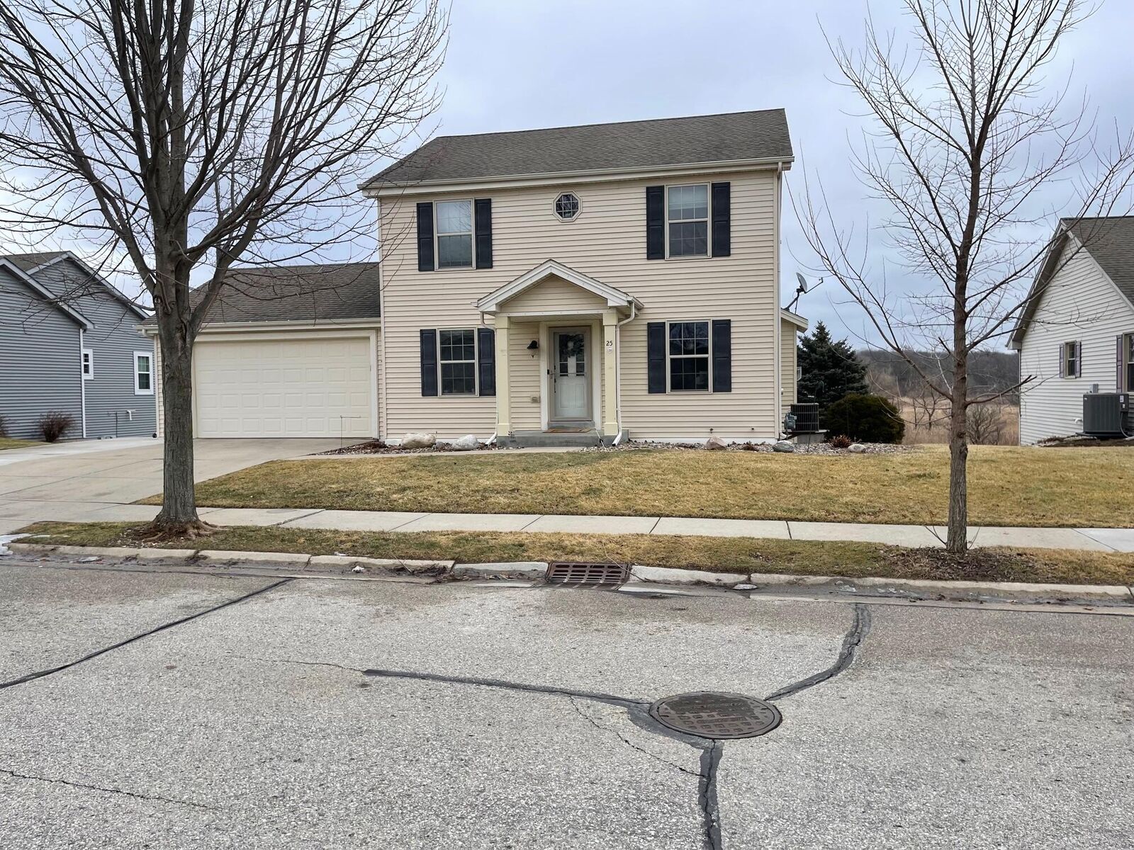 Property Photo:  25 Cleveland Ave  WI 53027 