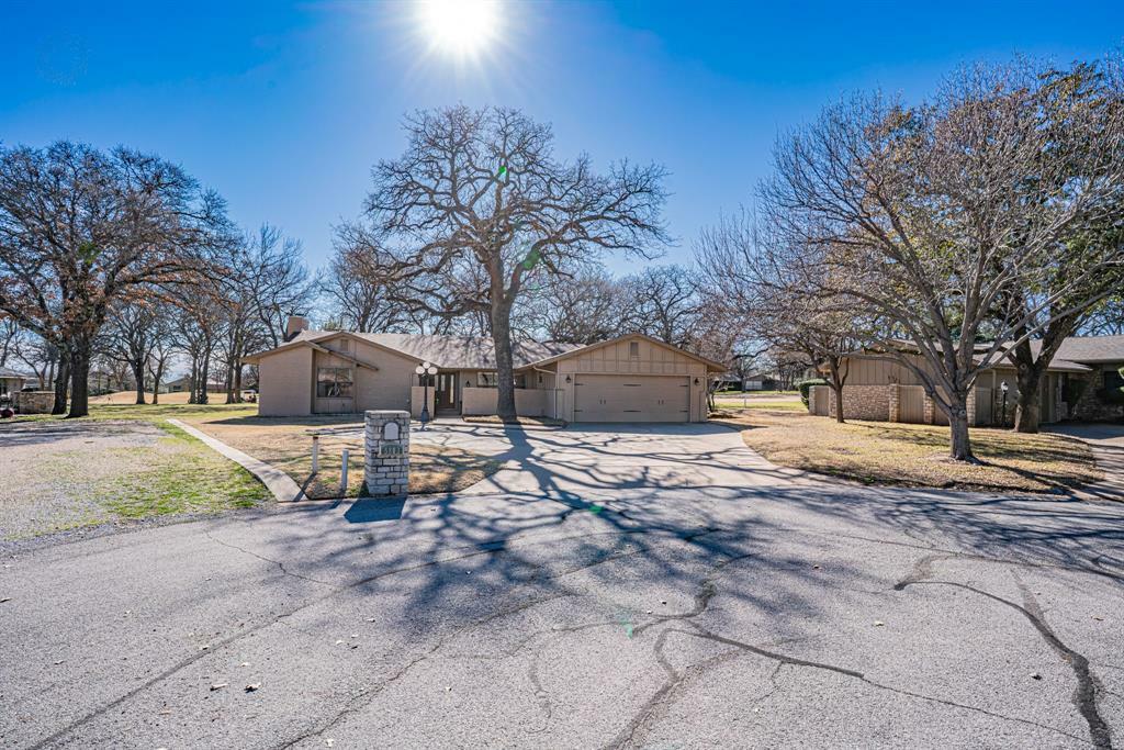 Property Photo:  5803 Conejos Drive  TX 76049 