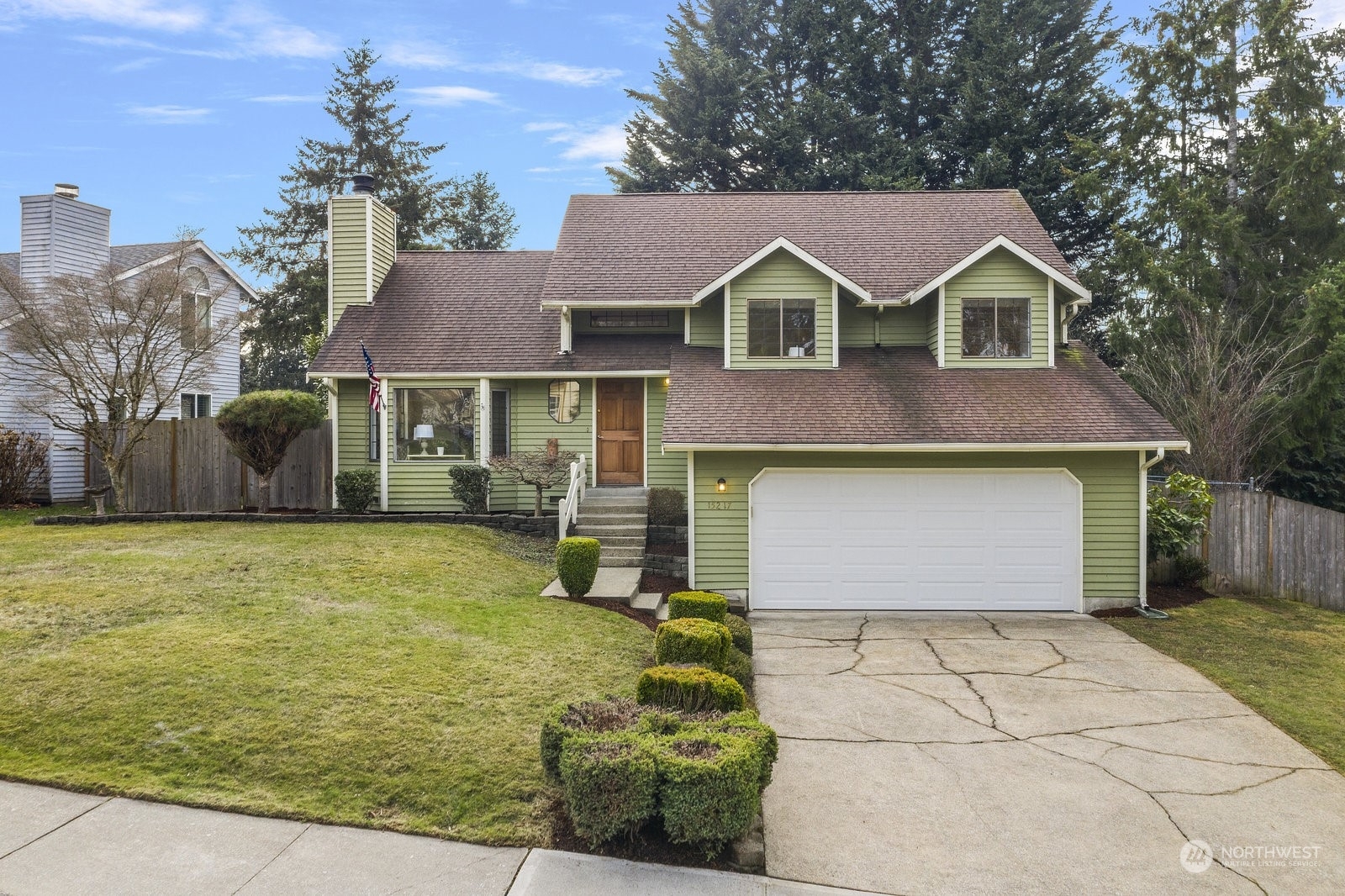 Property Photo:  15217 SE 178th Street  WA 98058 