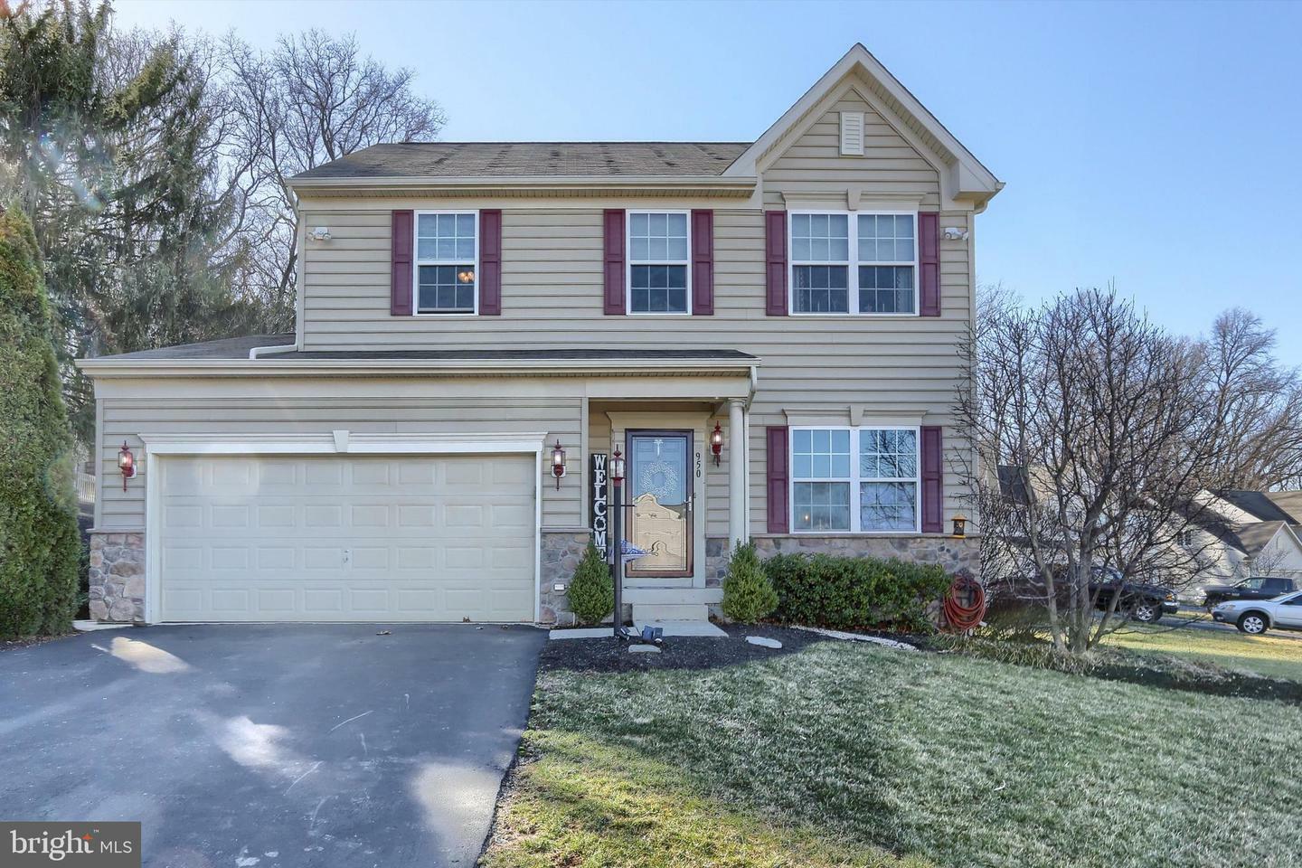 Property Photo:  950 Chardrie Drive  PA 17402 