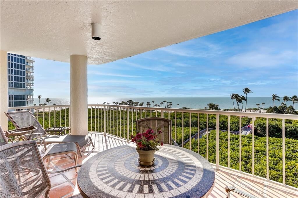 Property Photo: 50 Seagate Dr 402B FL 34103