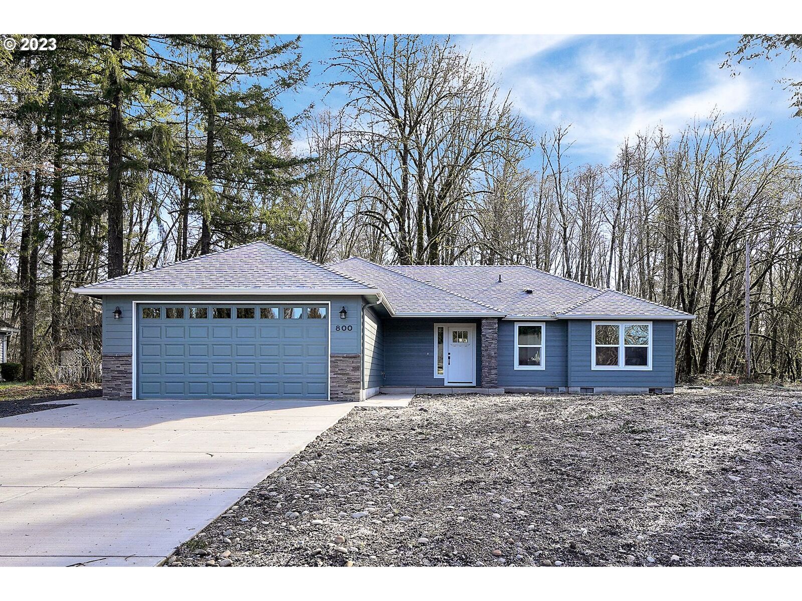 Property Photo:  800 7th St  OR 97358 