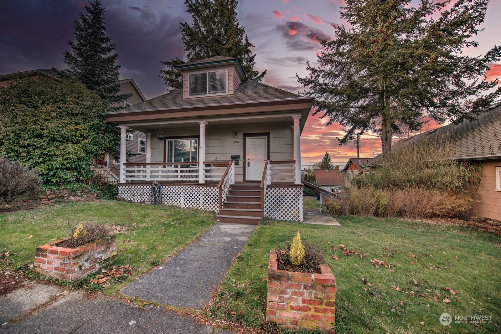 Property Photo:  3209 N 7th Street  WA 98406 