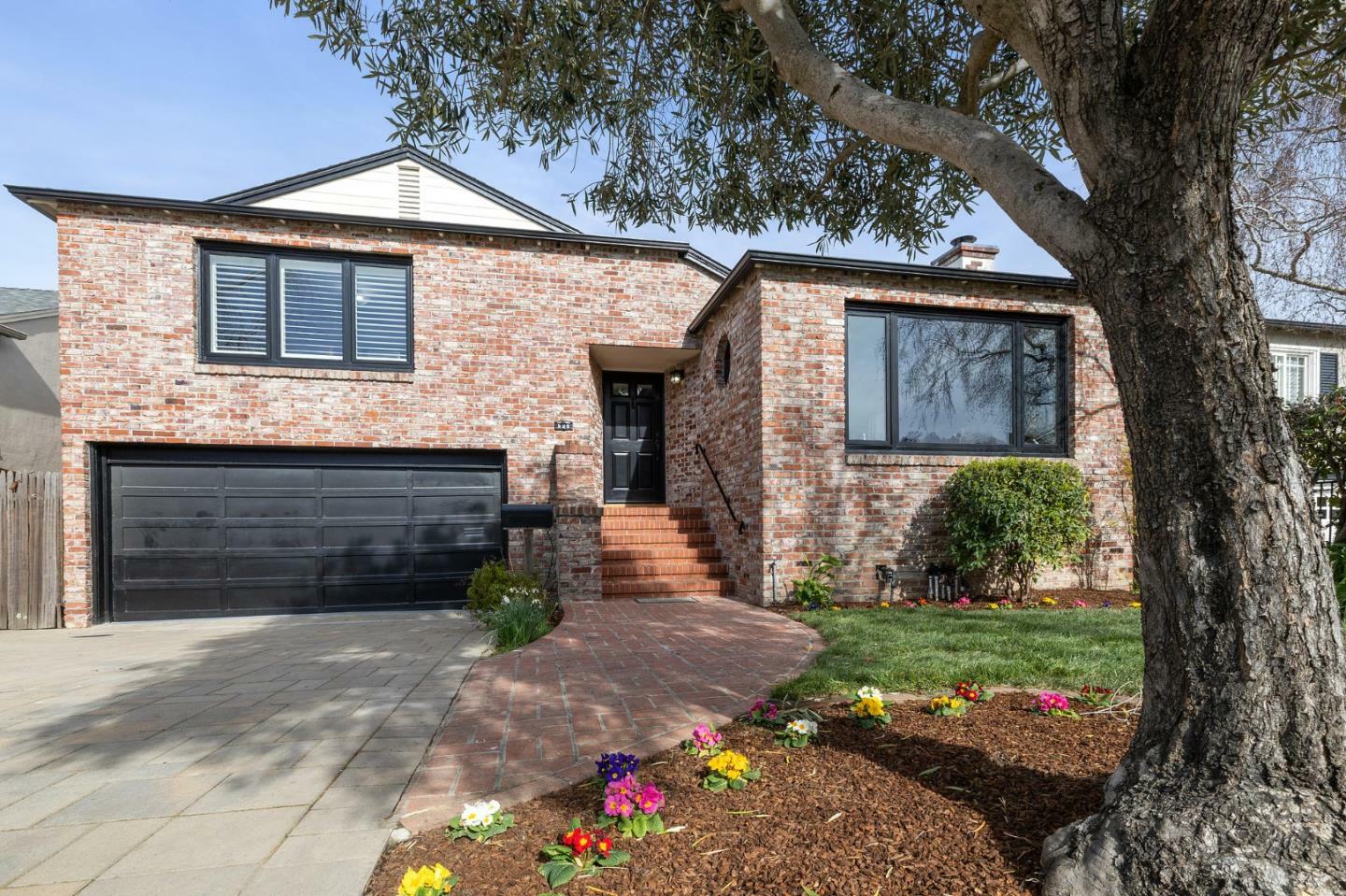 Property Photo:  509 Iowa Drive  CA 94402 