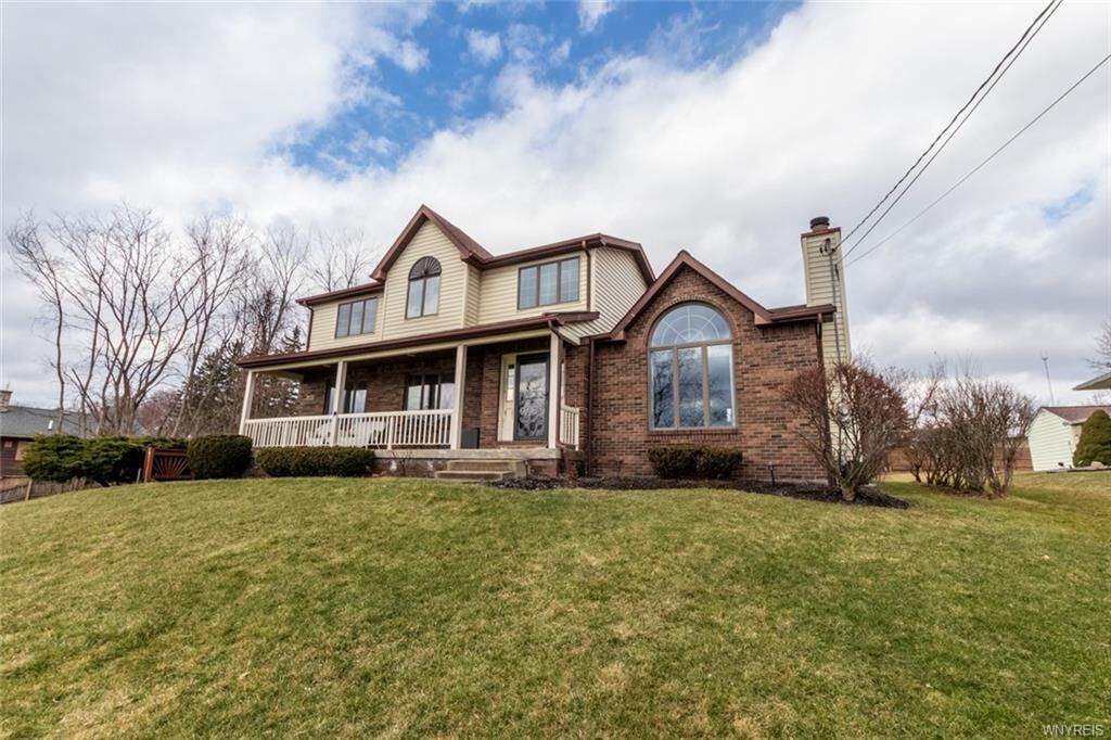 Property Photo:  2210 East River Road  NY 14072 