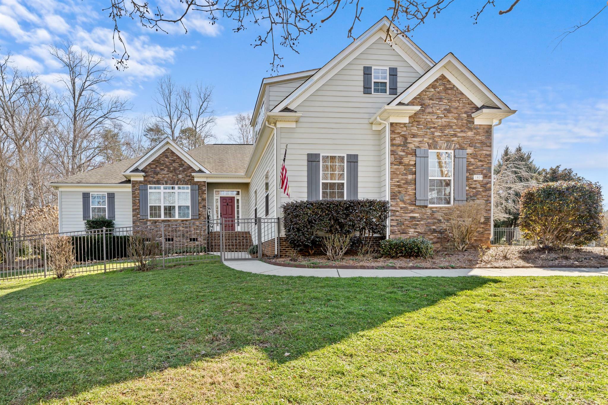 Property Photo: 1809 Cordia Circle NC 28658