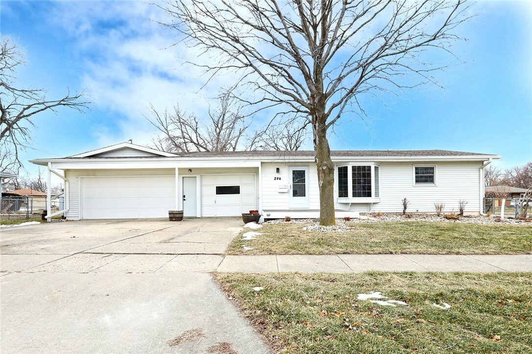 Property Photo:  206 SW Flynn Drive  IA 50023 