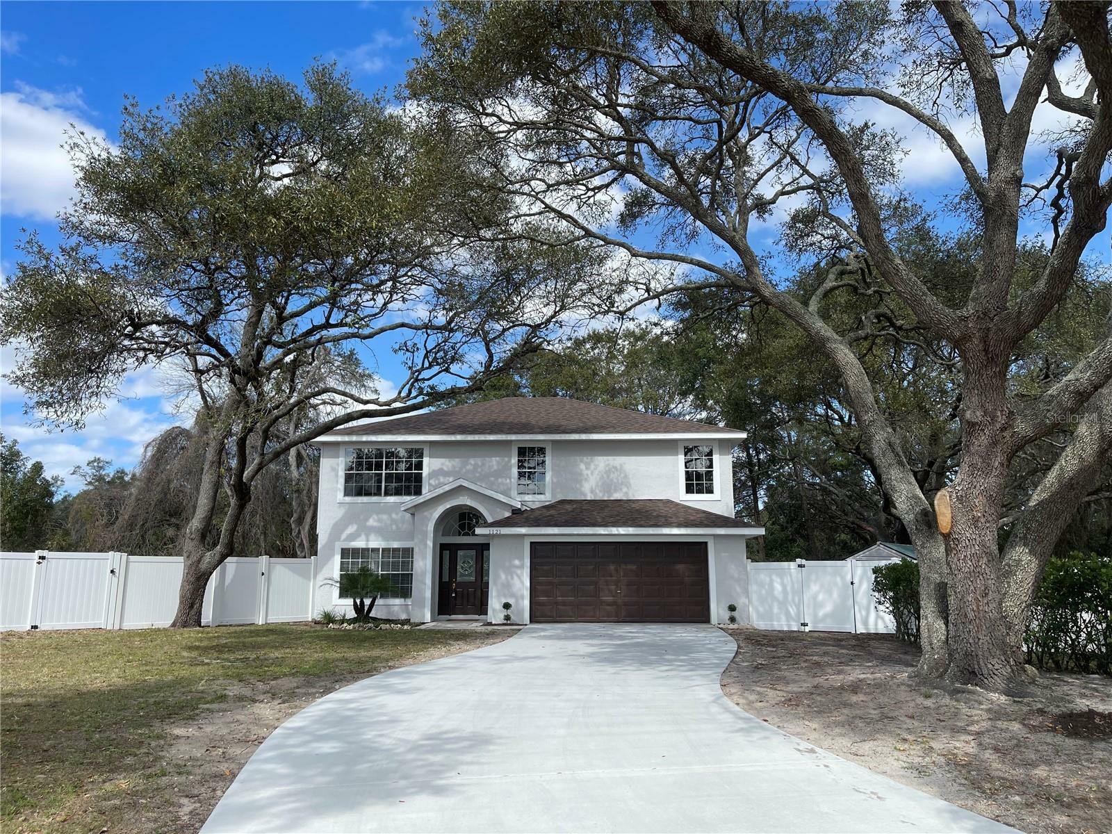 Property Photo:  1121 Maybrook Street  FL 32703 