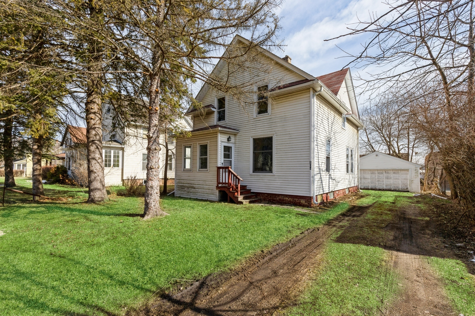 Property Photo:  524 2nd Street  IL 60048 