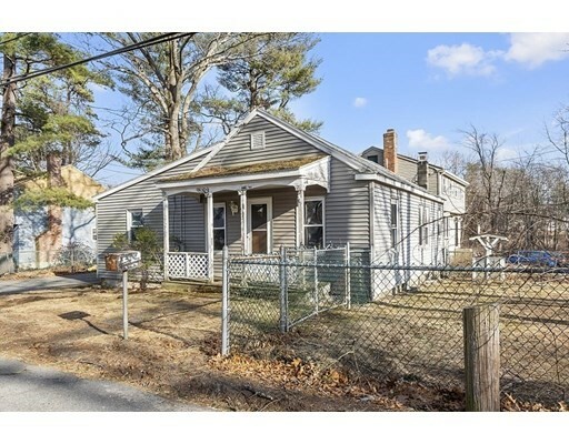 Property Photo:  33 Heath St  MA 01876 