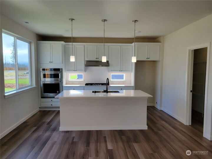 Property Photo:  18317 133rd Avenue E  WA 98374 