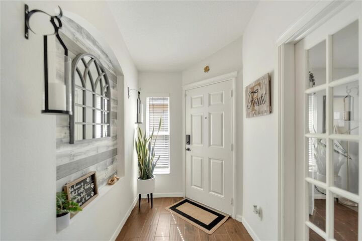 Property Photo:  7856 Bristol Park Drive  FL 33572 