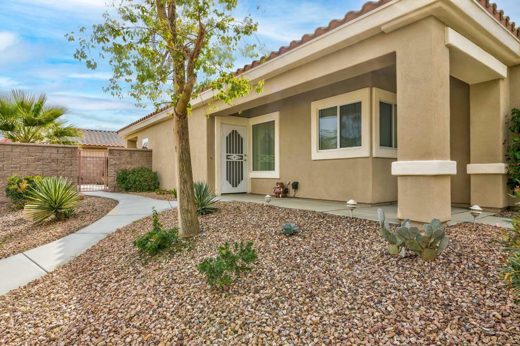 39674 Kent Drive  Palm Desert CA 92211 photo