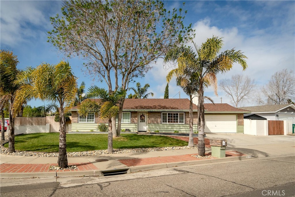 4609 Cherry Avenue  Santa Maria CA 93455 photo