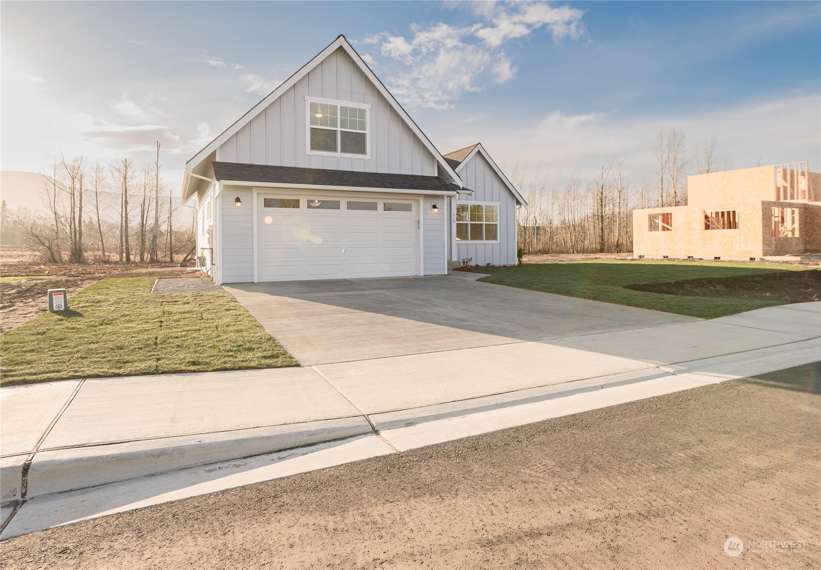 Property Photo: 310 Daybreak Lane WA 98276
