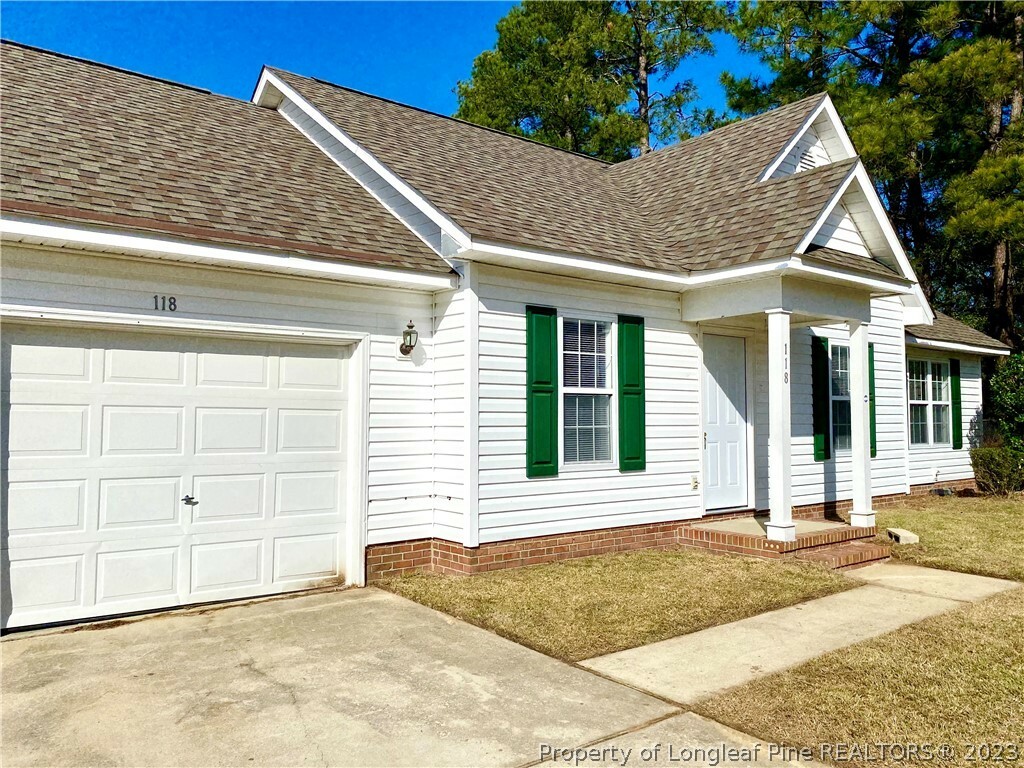 Property Photo:  118 Rye Lane  NC 28376 