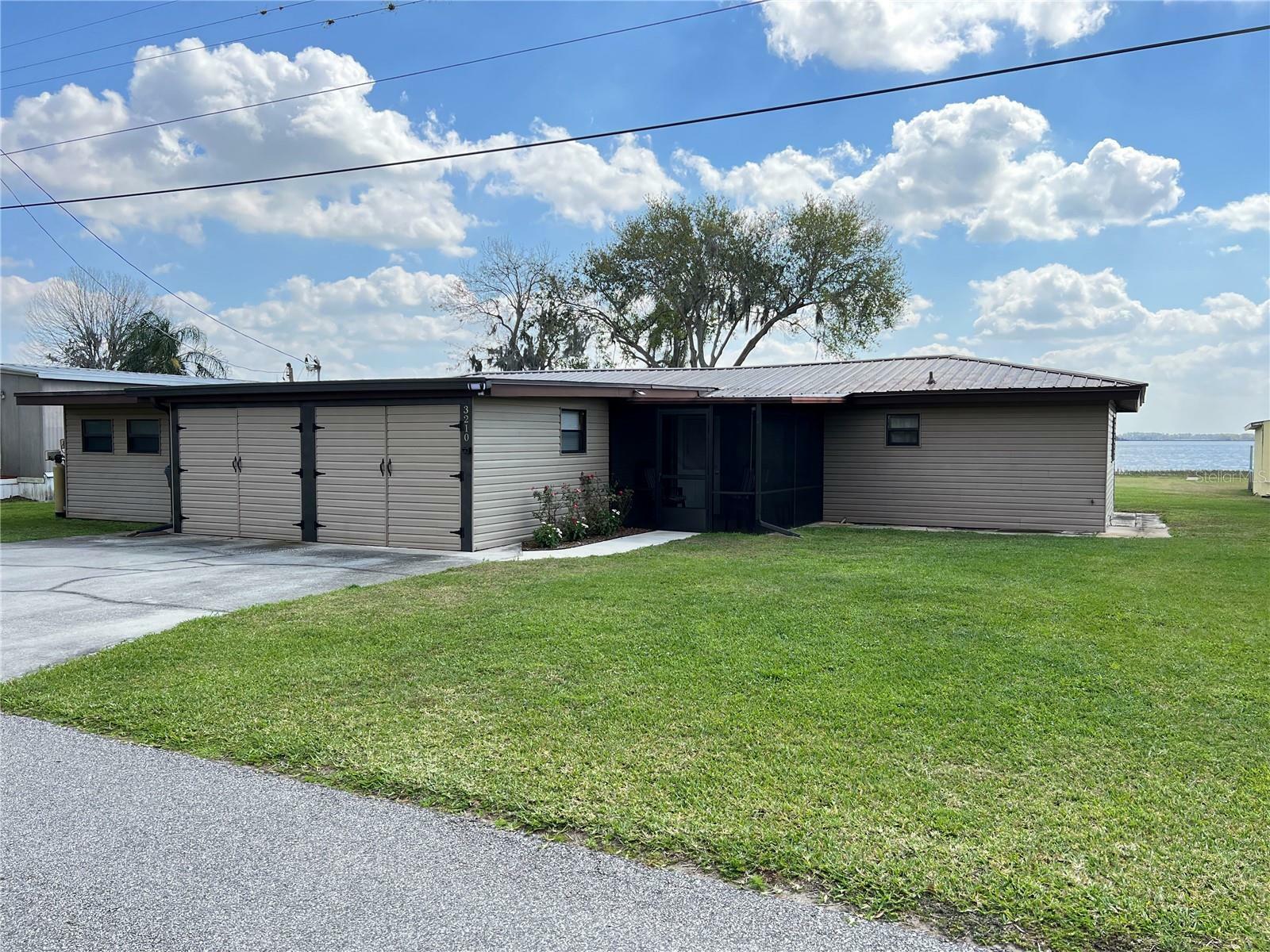 Property Photo:  3210 Lakeview Drive  FL 33844 