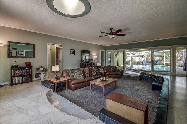 Property Photo:  3939 Pin Oaks Street  FL 34232 