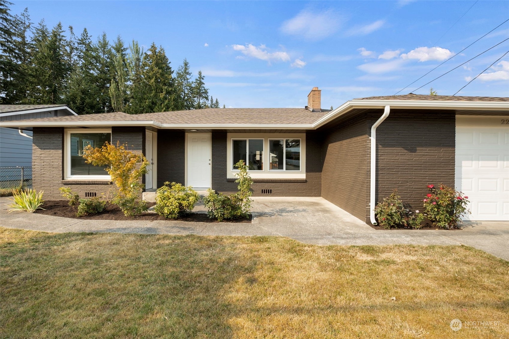 221 Madison Street  Everett WA 98203 photo