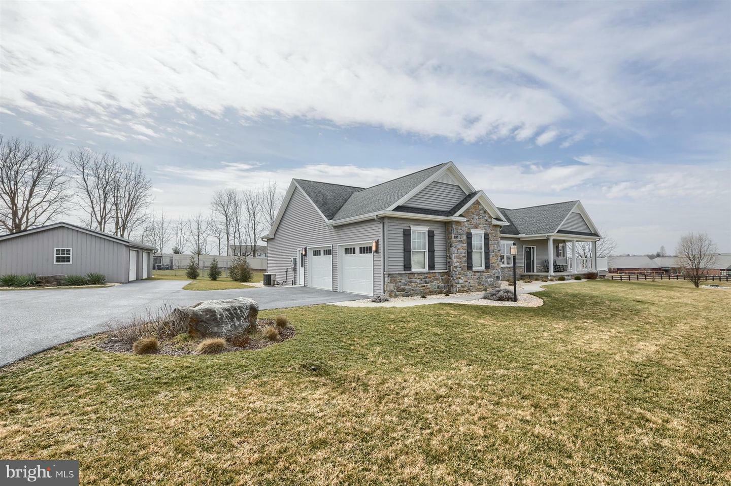 Property Photo: 558 Sweetwater Drive PA 17078