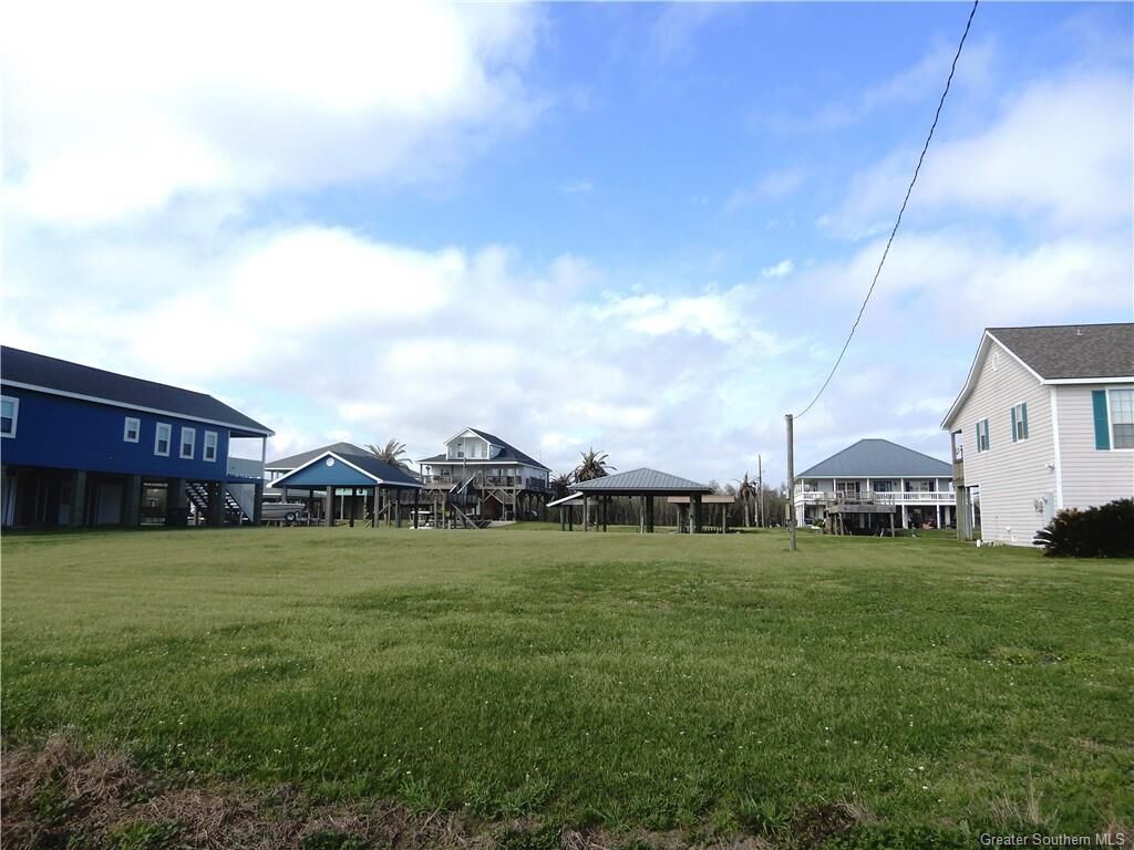 Property Photo:  132 Riverside Drive  LA 70645 