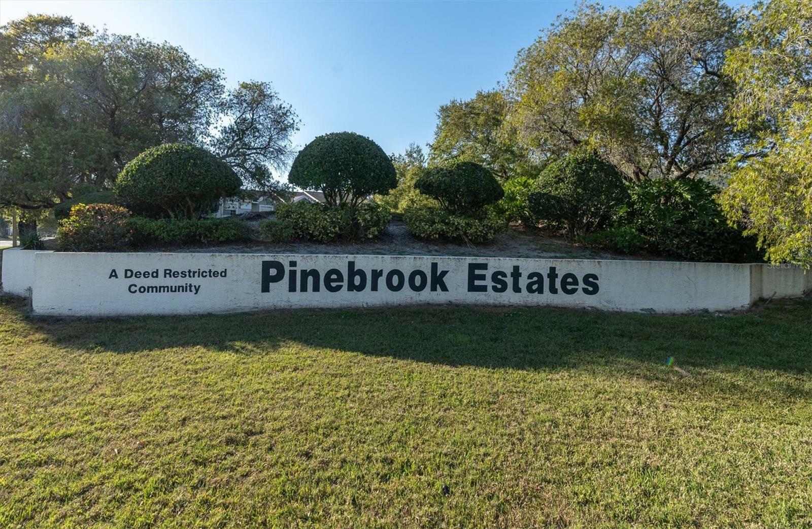 Property Photo: 6601 121st Avenue F FL 33773