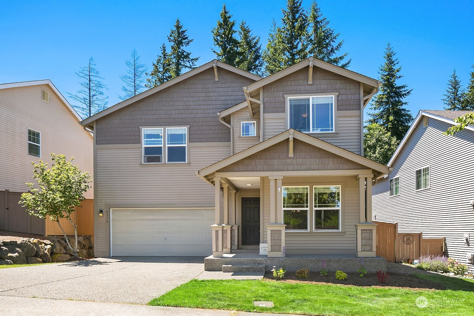 Property Photo:  6315 Silent Creek Avenue SE  WA 98065 