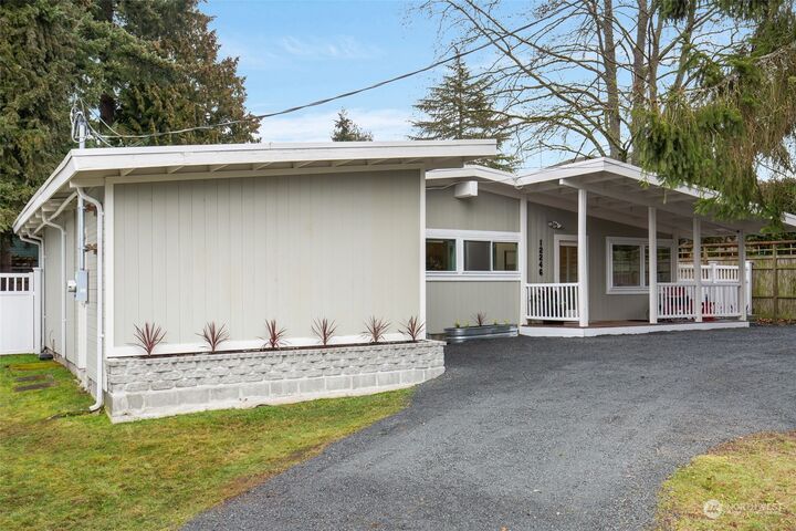 Property Photo: 12246 Densmore Avenue N WA 98133
