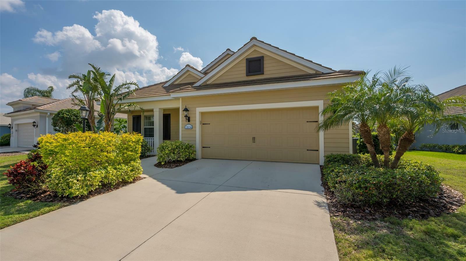 Property Photo:  11634 Marathon Circle  FL 34293 