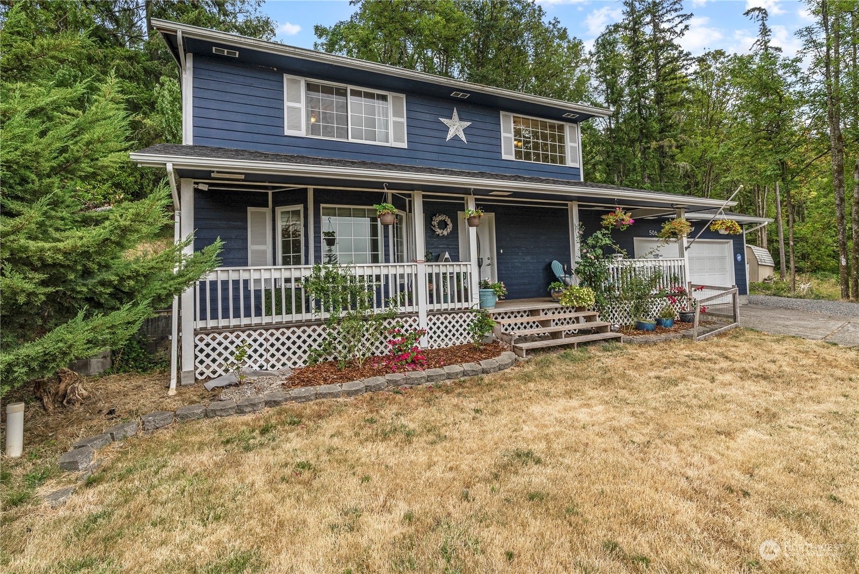 Property Photo:  506 Haussler Road  WA 98626 