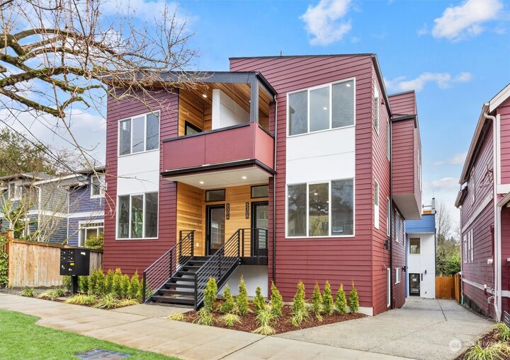 530 25th Avenue S B  Seattle WA 98144 photo