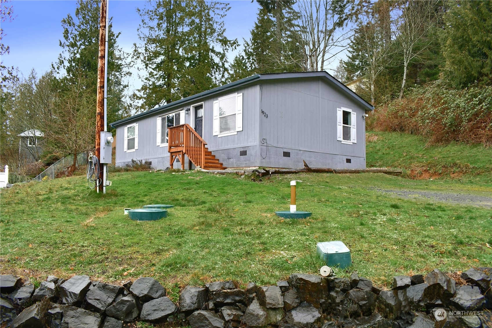 Property Photo:  1923 Island Drive NW  WA 98502 