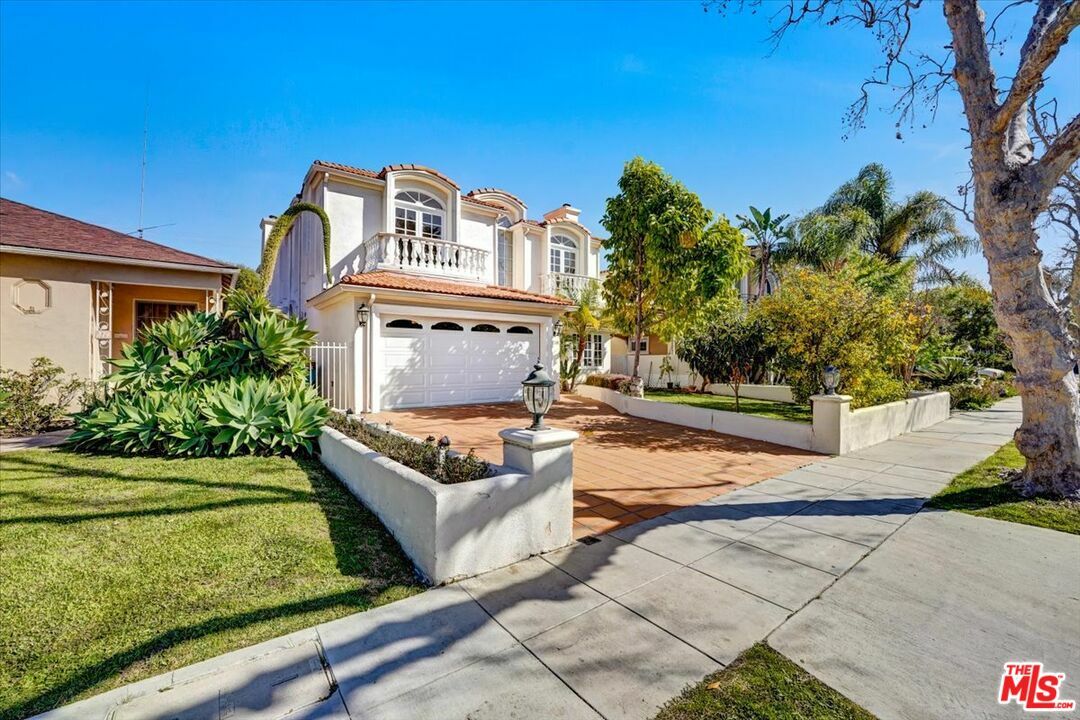 216  S Stanley Dr  Beverly Hills CA 90211 photo