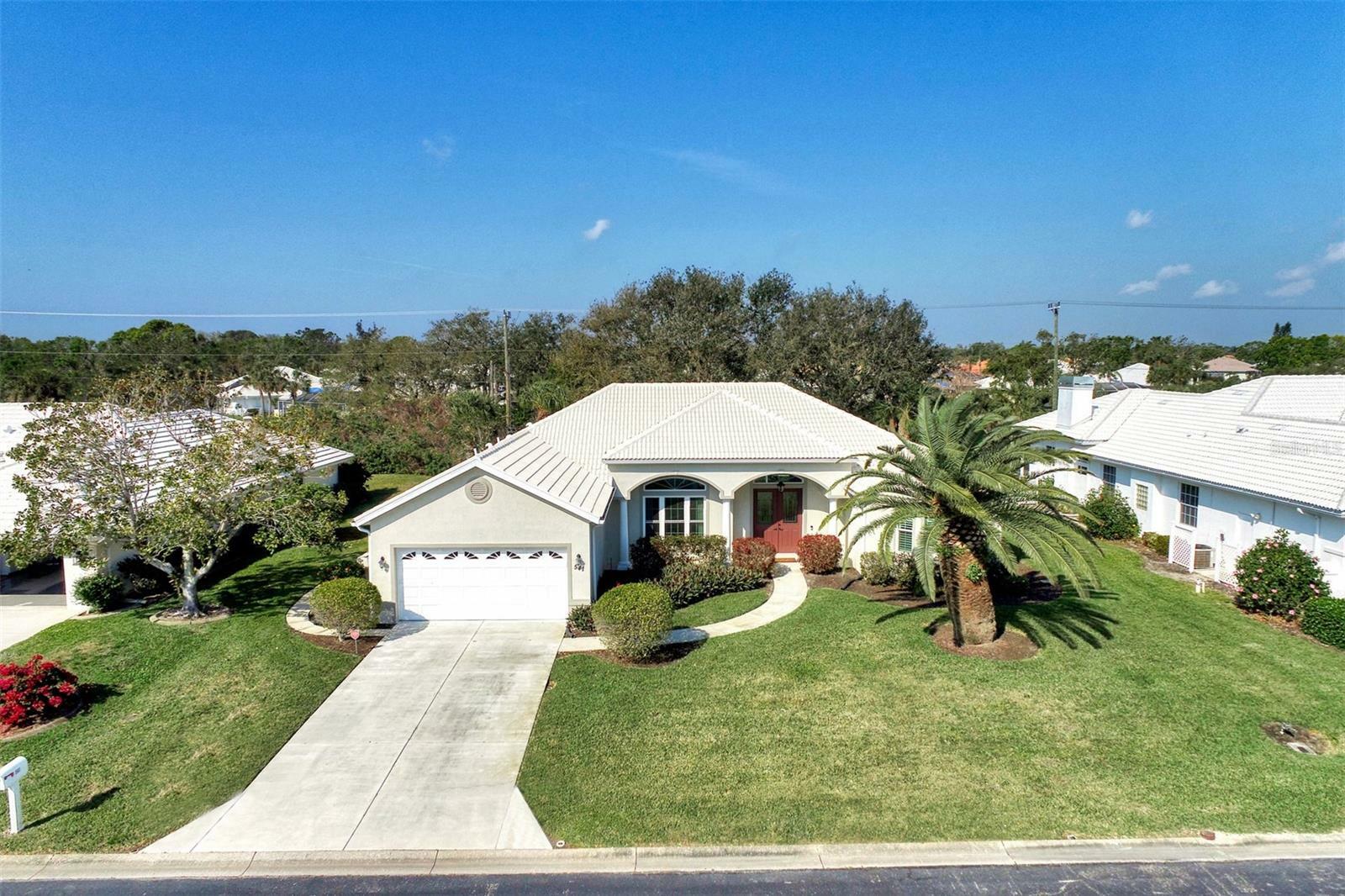 Property Photo: 541 Warwick Lane FL 34293